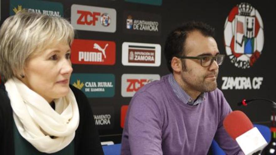 Directivos del Zamora, en la rueda de prensa.