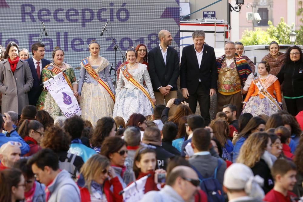 Entrega de estandartes de la Diputación a las Fallas