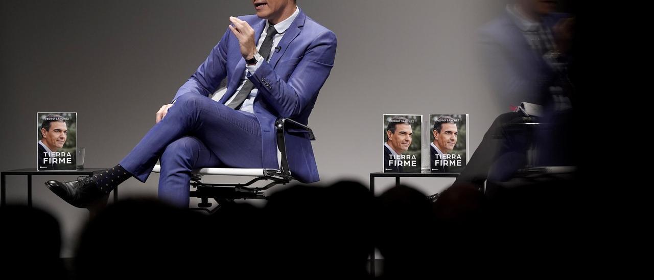 Pedro Sánchez en la presentación de su libro &quot;Tierra firme&quot;.