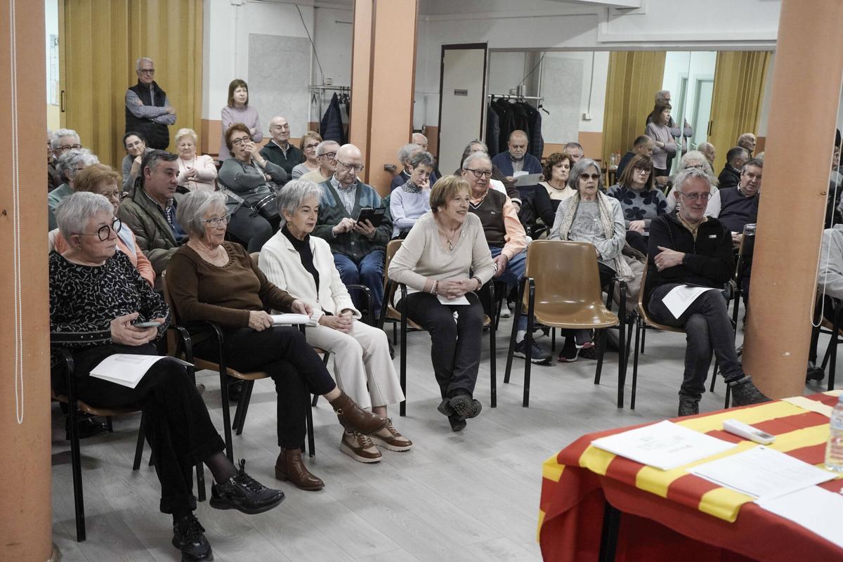 MANRESA . ASSOCIACIO VEINS CARRETERA SANTPEDOR . ASSEMBLEA . NOU PRESIDENT SEBASTIA SUET