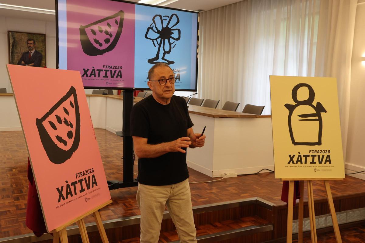 Dani Nebot, con sus composiciones sobre la Fira d'Agost.