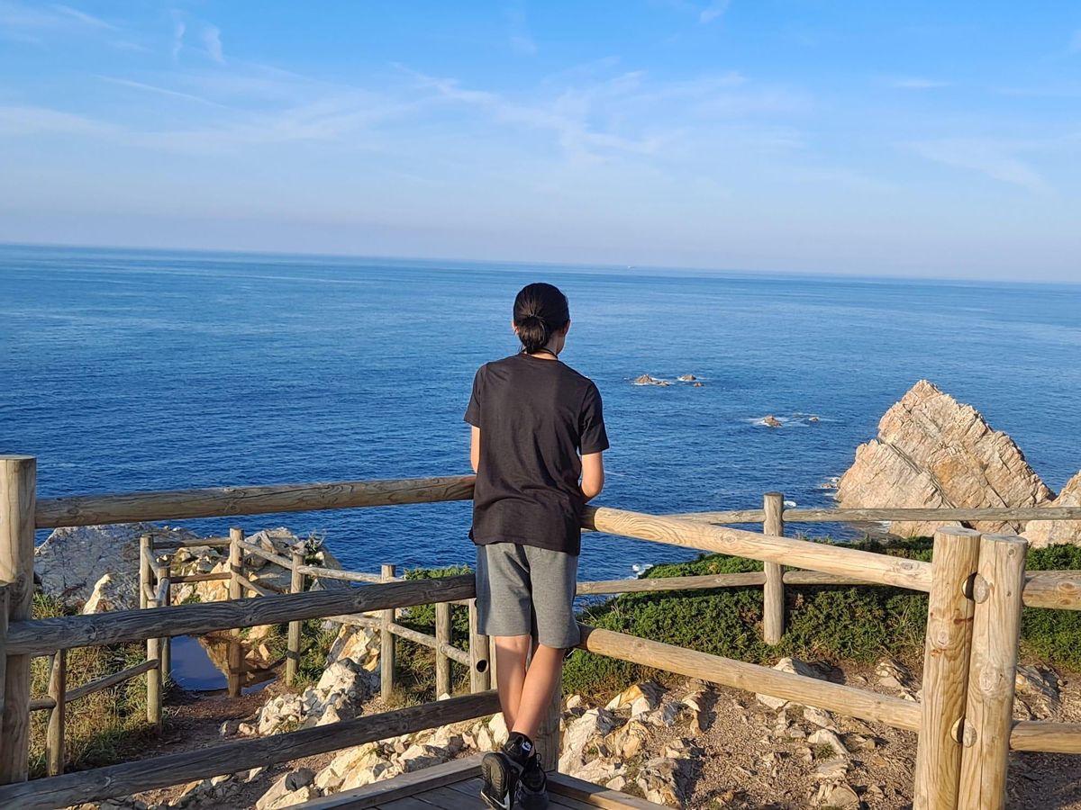 El niño durante unas vacaciones.