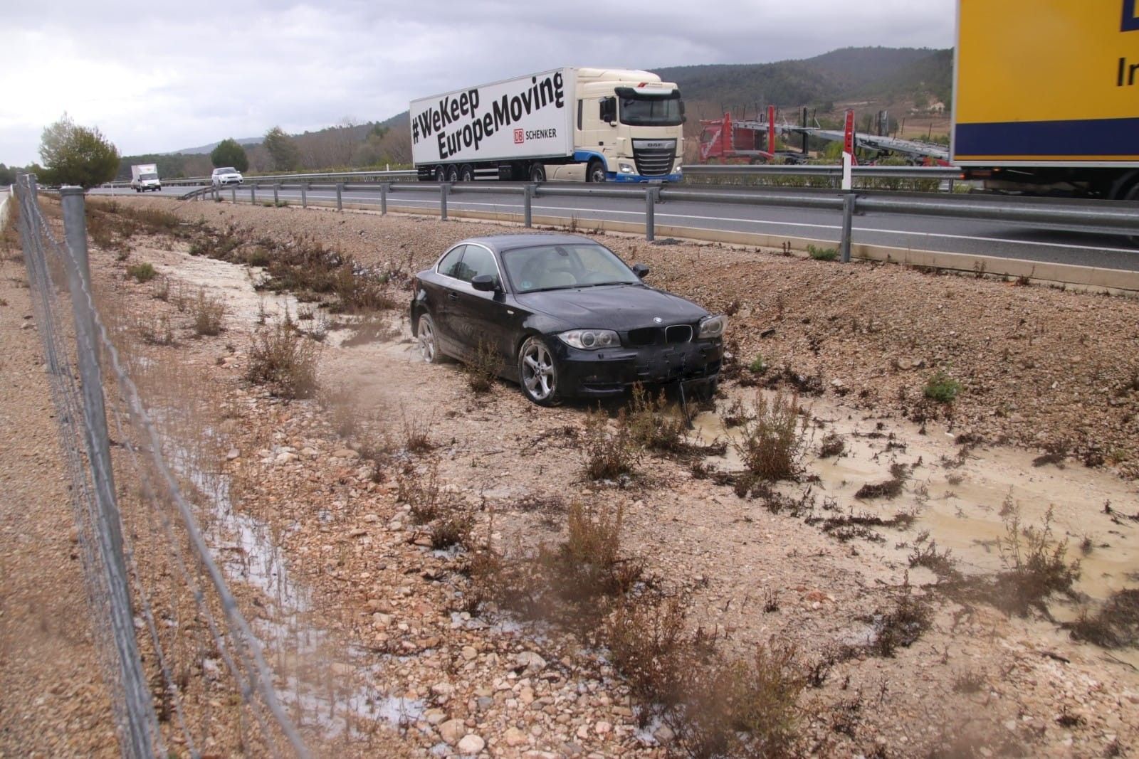 El granizo cubre de blanco los puntos más altos de la comarca de l'Alcoià