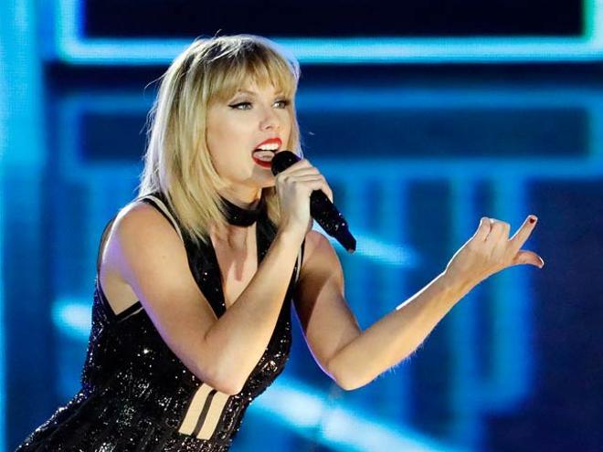 Taylor Swift dedica una canción a su ex