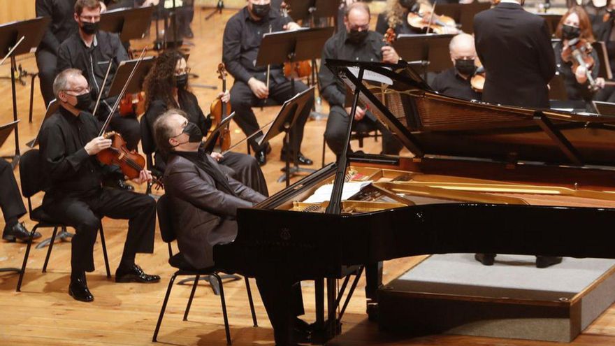 El piano de De Solaun encandila al público vigués | RICARDO GROBAS