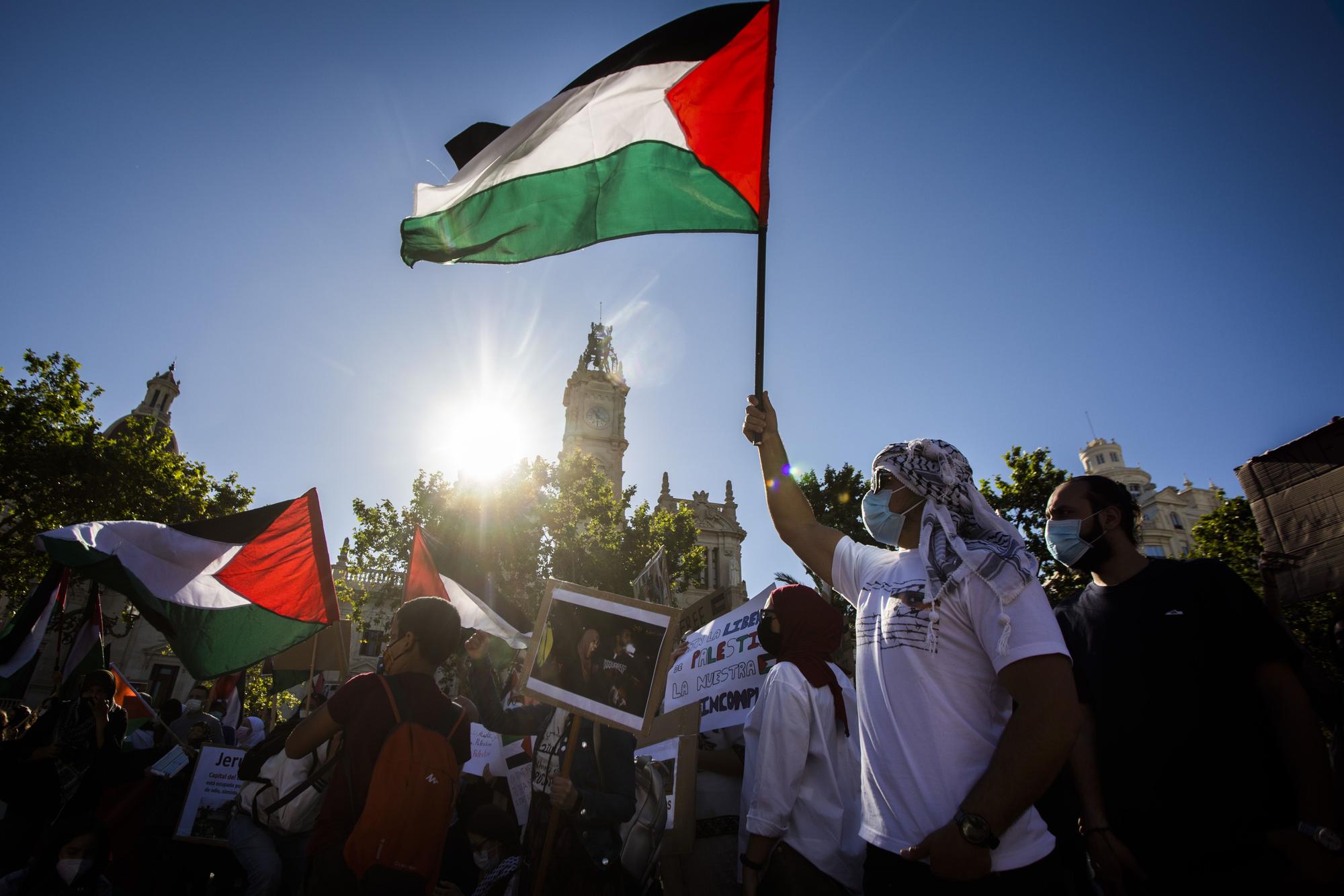 Protesta en València contra los bombardeos israelíes en Gaza y los desahucios en Jerusalén Este