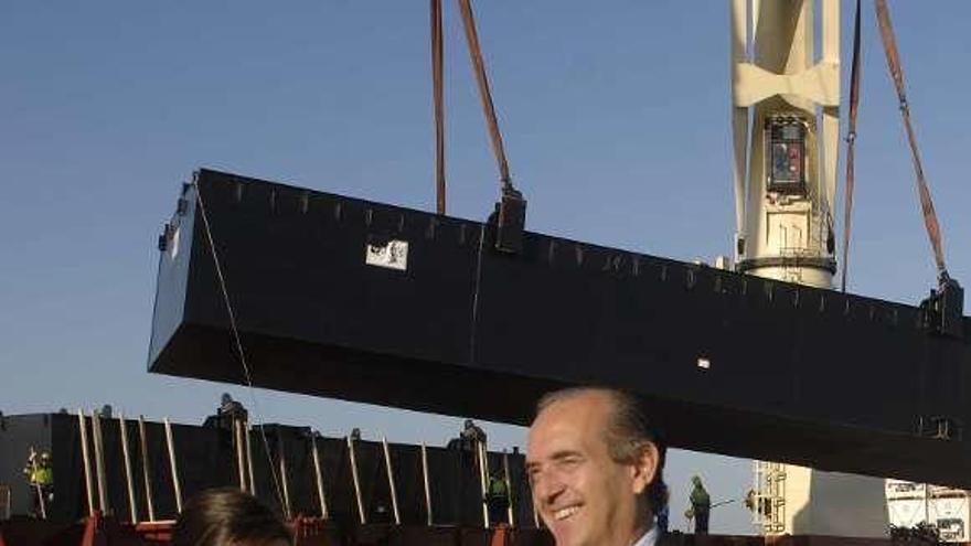 Enrique Losada en un acto en el puerto exterior en 2012.