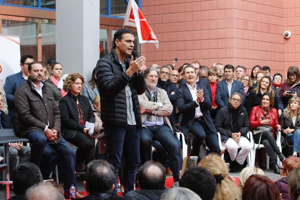 Pedro Sánchez reaparece en un acto en Xirivella