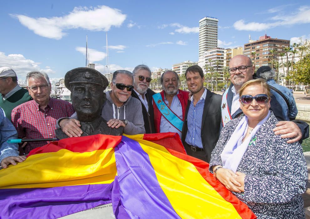 Homenaje al capitán del buque Stanbrook que permitió en 1939 salir de Alicante a miles de republicanos