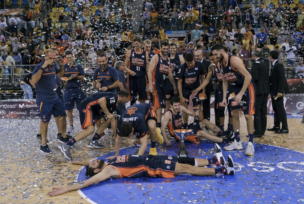 Las mejores imágenes de la victoria del Valencia Basket en la Supercopa