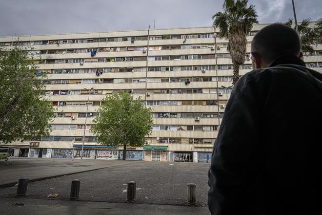 El bloque de la calle Venus, en el barrio de La Mina, en Sant Adrià de Besòs.