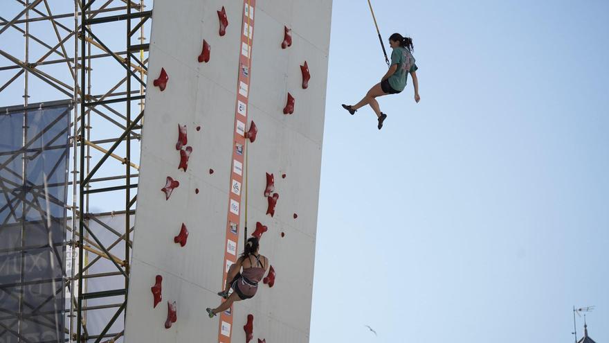 Así es uno de los duelos de la escalada de velocidad en GRAVITEO A Coruña Xacobeo