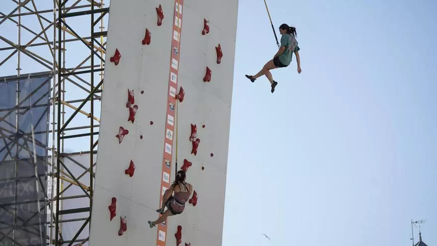 Así es uno de los duelos de la escalada de velocidad en GRAVITEO A Coruña Xacobeo
