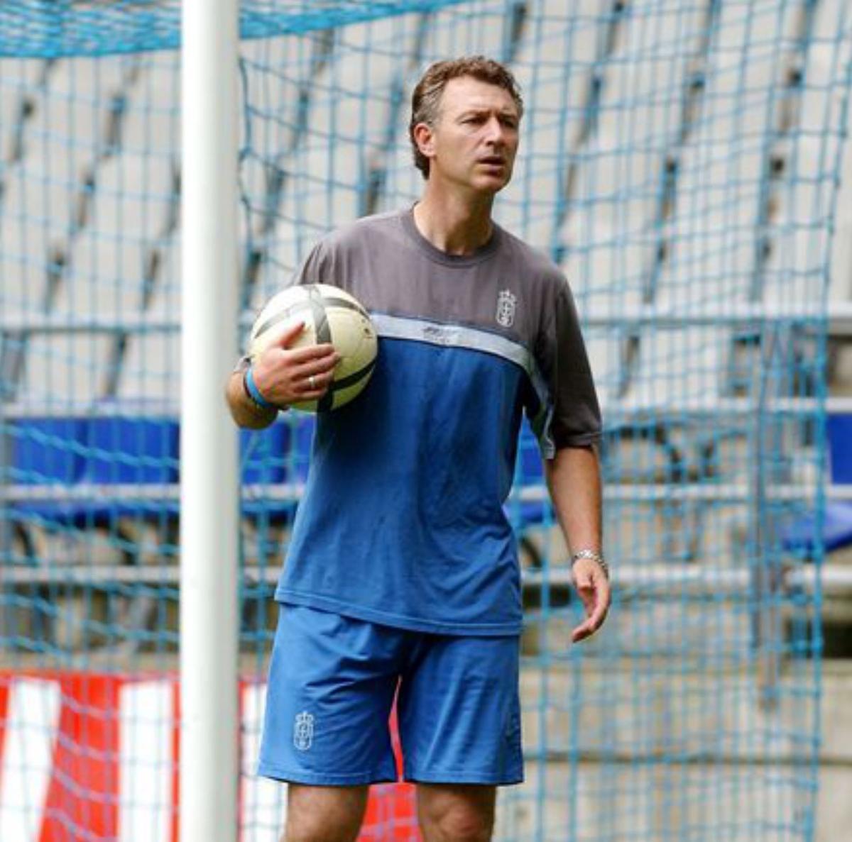 10.000 kilómetros para subir de nuevo la banda del Tartiere