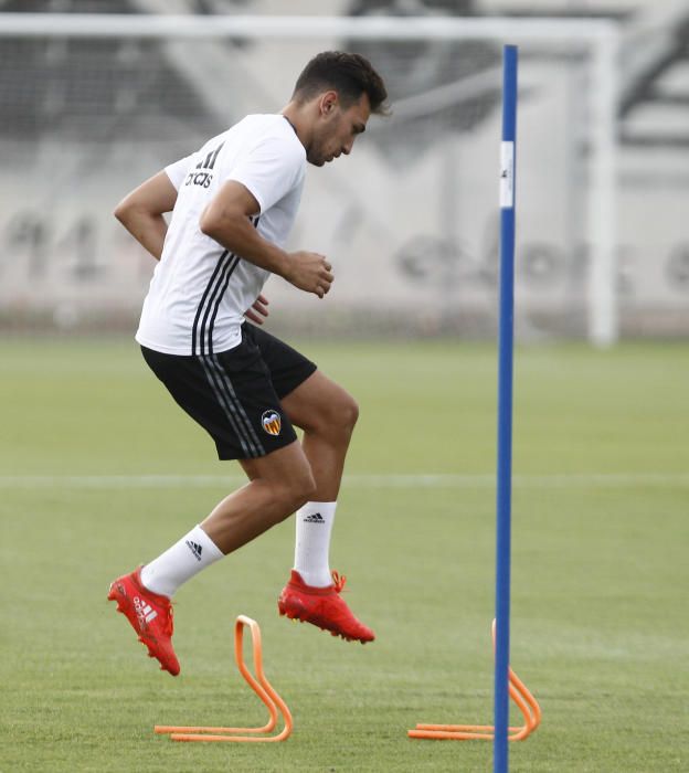 Las mejores imágenes del primer entrenamiento de Munir