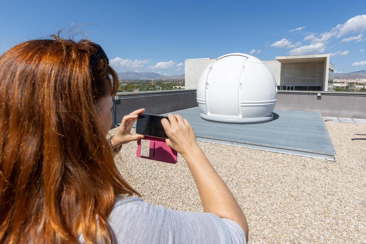 Inauguración del observatorio Guillermo Bernabéu y homenaje póstumo en el parque científico de la Universidad de Alicante Inauguración del observatorio Guillermo Bernabéu y homenaje póstumo en el parque científico de la Universidad de Alicante