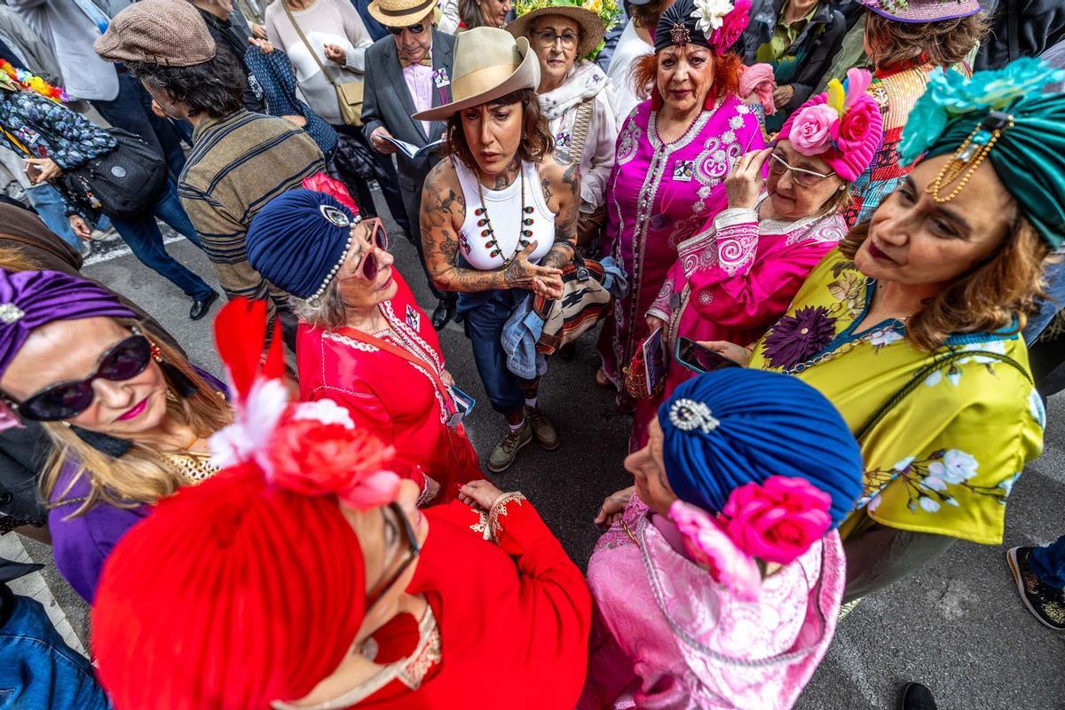 Nueva edición del Paseo con Sombrero por Barcelona