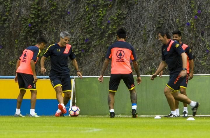 ENTRENAMIENTO DE LA UD LAS PALMAS