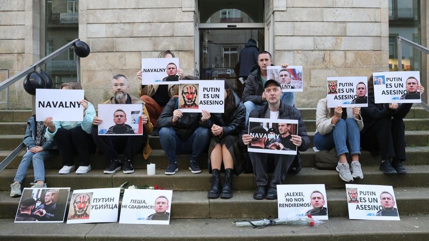 Concentración en Vigo en protesta por la muerte del opositor ruso Alexéi Navalni
