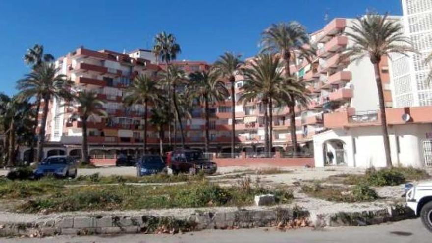 Detenido en Xàbia mientras caminaba ensangrentado por la calle, portando un cuchillo y agrediendo a una mujer