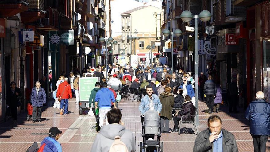 El comercio de barrio en Delicias pide ayuda para no echar la persiana