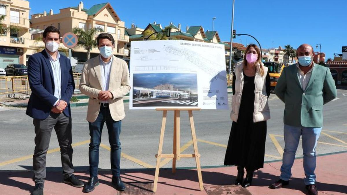 Óscar Medina y Paula Moreno presentan el proyecto.