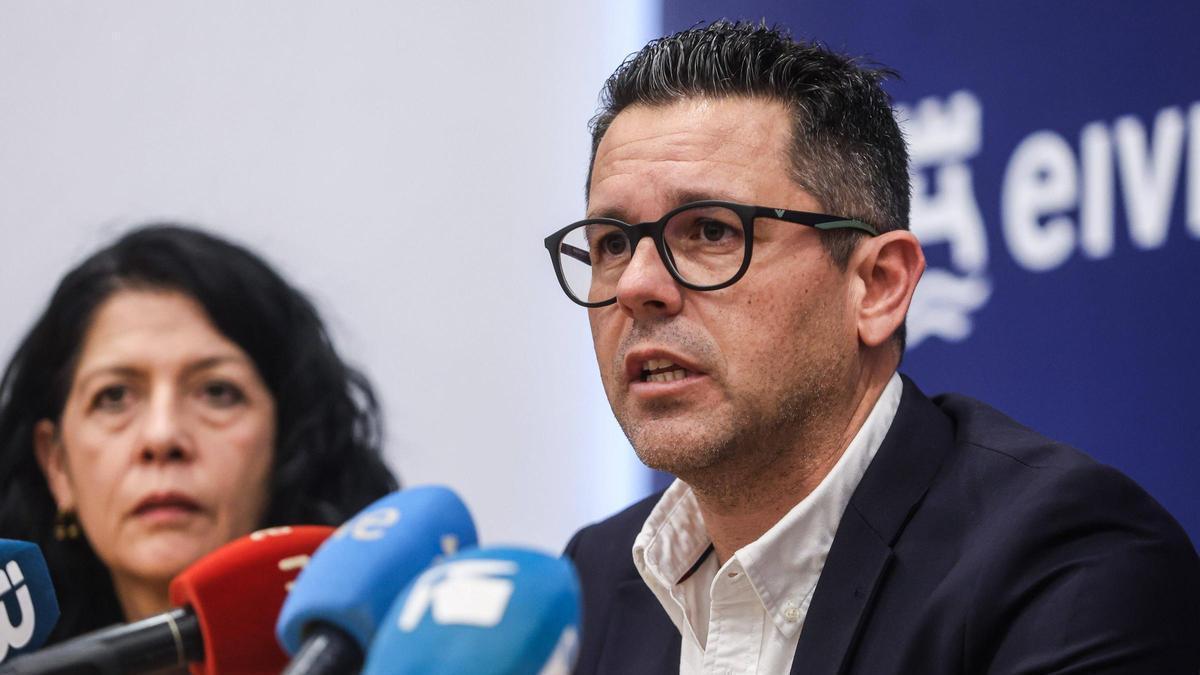 El alcalde Rafael Triguero en rueda de prensa