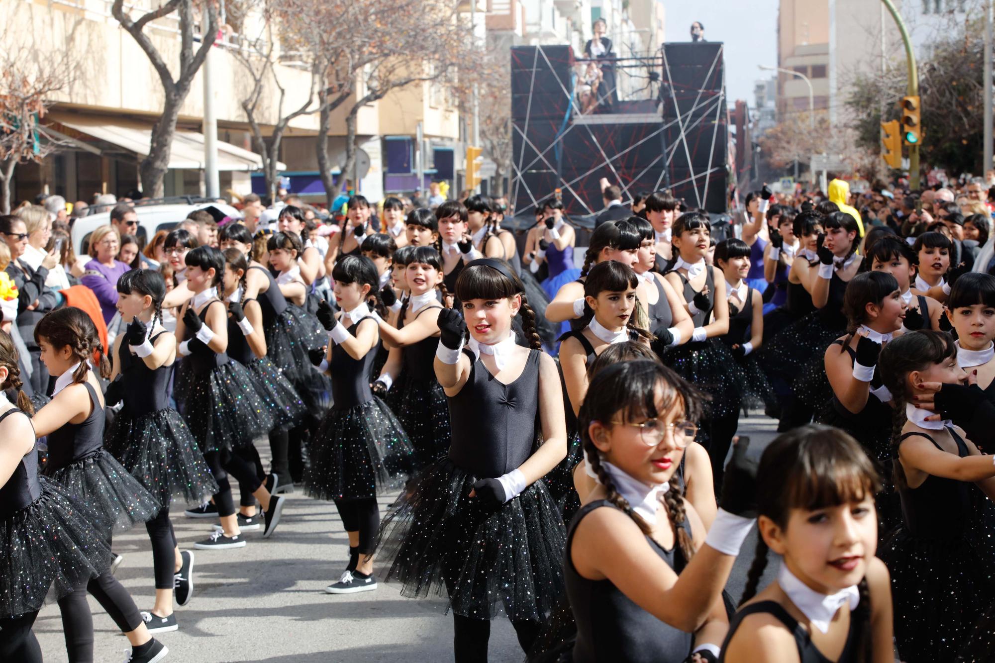 Todas las imágenes de la rúa del Carnaval de Ibiza 2023