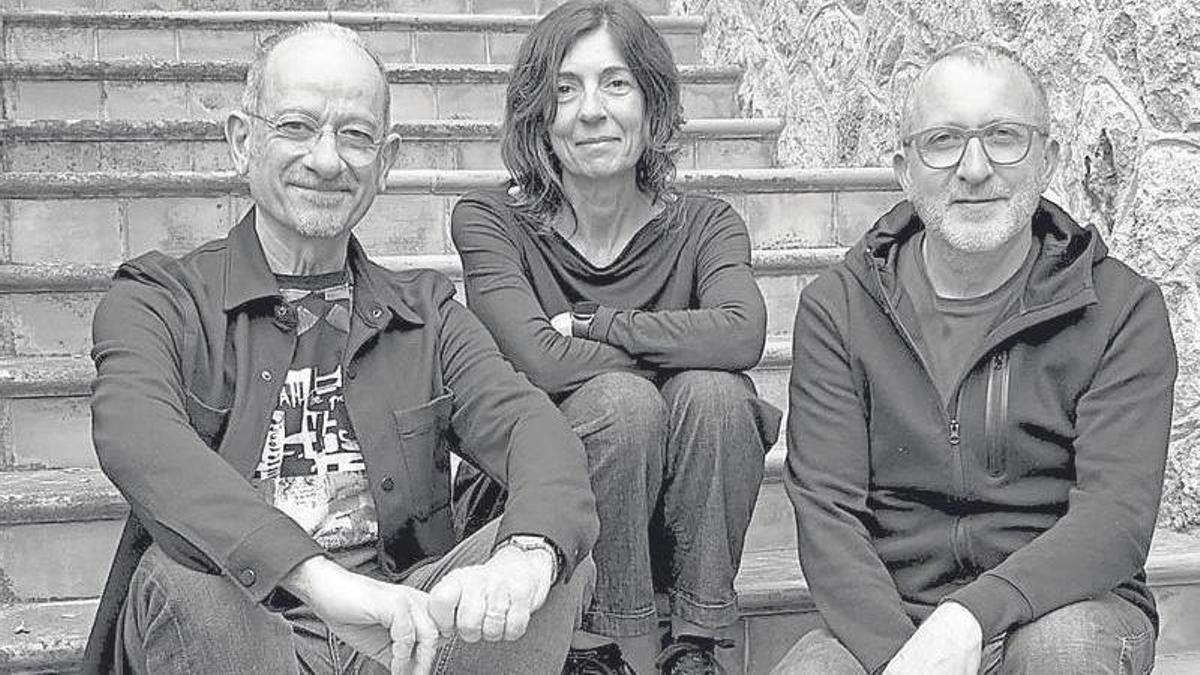 Els tres intèrprets: Miquel Brunet, Caterina Bibilioni i Guillem Simó