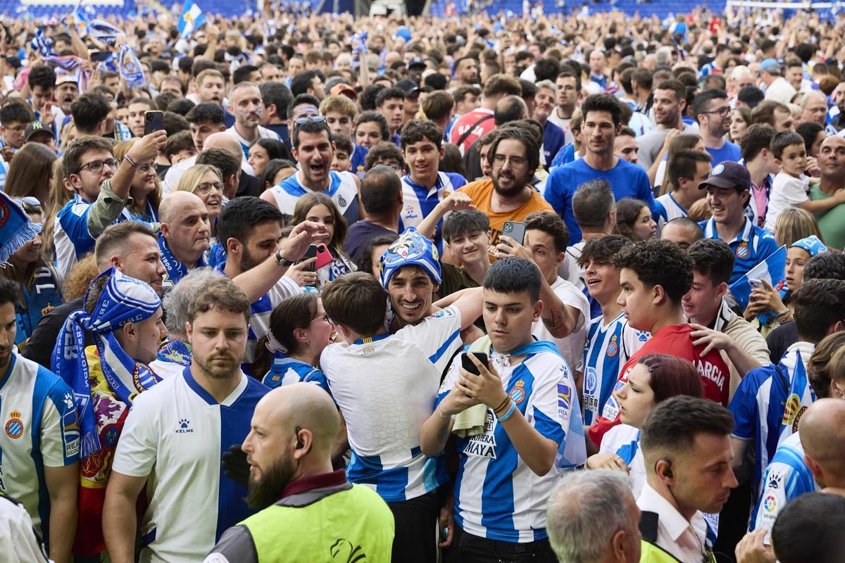 El Espanyol supera al Oviedo y vuelve a Primera División