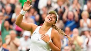 Jessica Bouzas celebra el triunfo ante Vondrousova