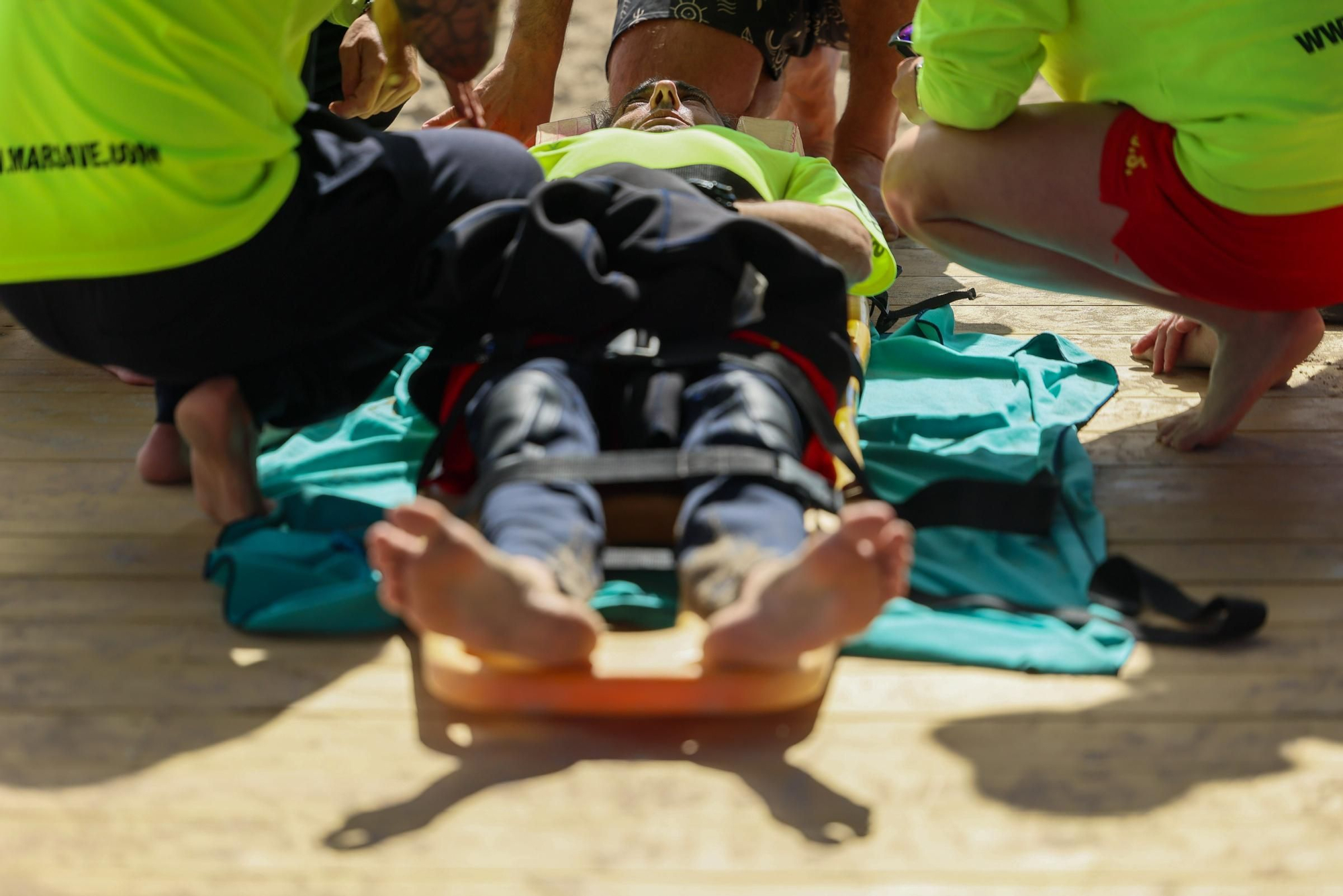 Galería: Más de 40 socorristas empiezan en nueve playas de Sant Josep