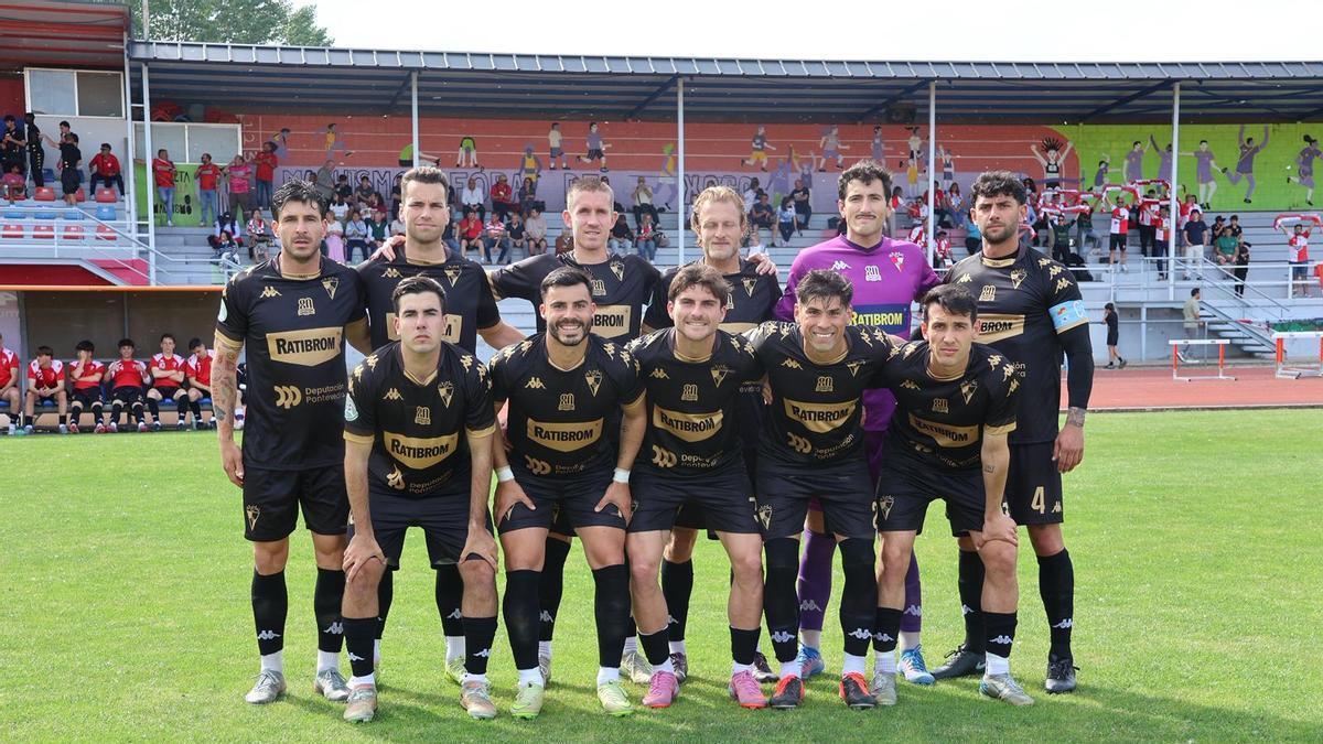 Once inicial presentado por el Arosa esta tarde en Calabagueiros.