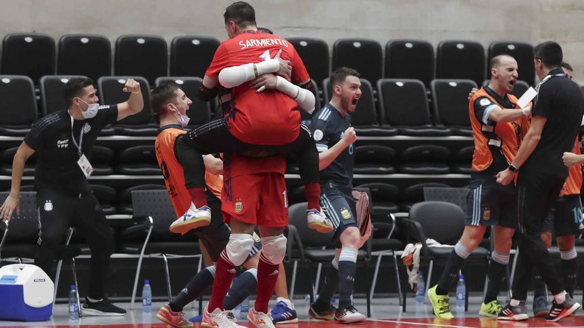 Nicolás Sarmiento fue un muro en los penaltis