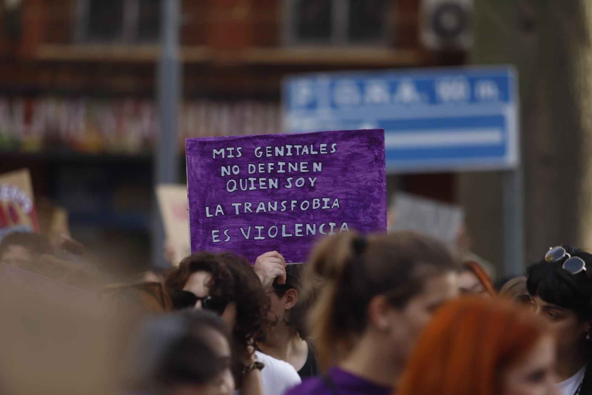 Así ha sido la manifestación de la Assemblea Feminista de València