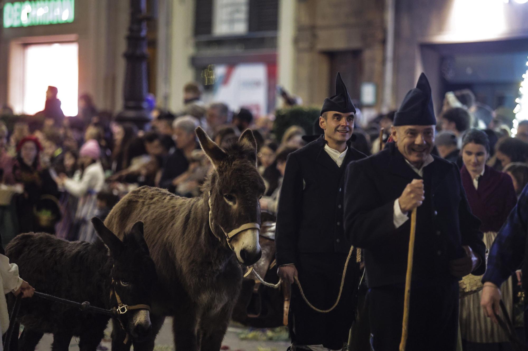 En imágenes: Así fue la multitudinaria cabalgata de Oviedo