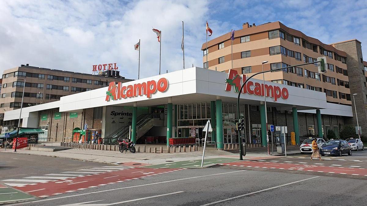 Hipermercado Alcampo 1. Coia. Vigo. 2020.