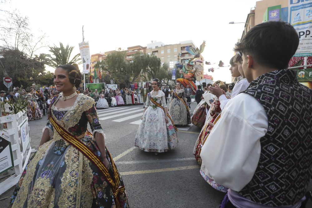 Visita de cortesía a las fallas del Port de Sagunt