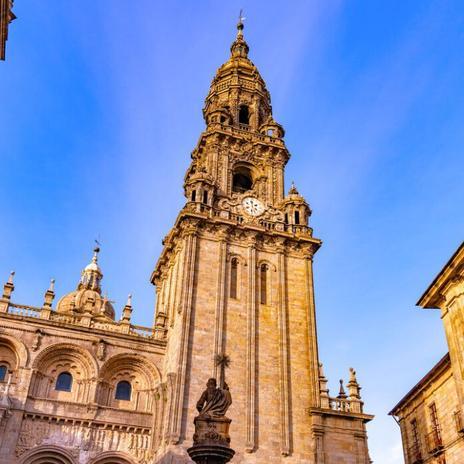 La ciudad con la catedral más bonita de España está en Galicia: con un mercado emblemático, calles llenas de historia y vistas increíbles