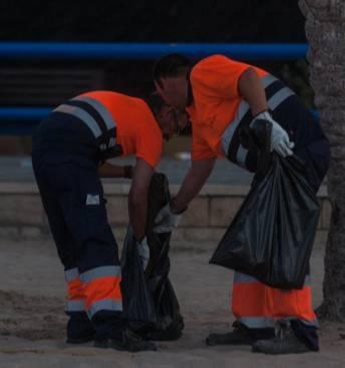 De las bolsas vacías y las botellas tiradas al Aquí no ha pasado nada