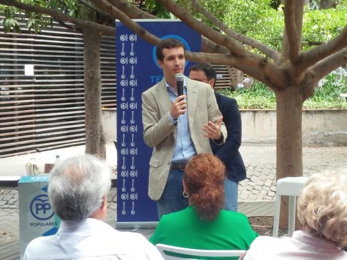 Pablo Casado en un acto en Tenerife