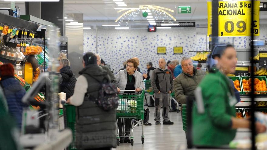 Un experto financiero desvela sus tres trucos para ahorrar en el Mercadona: &quot;Se ahorra un montón de dinero&quot;