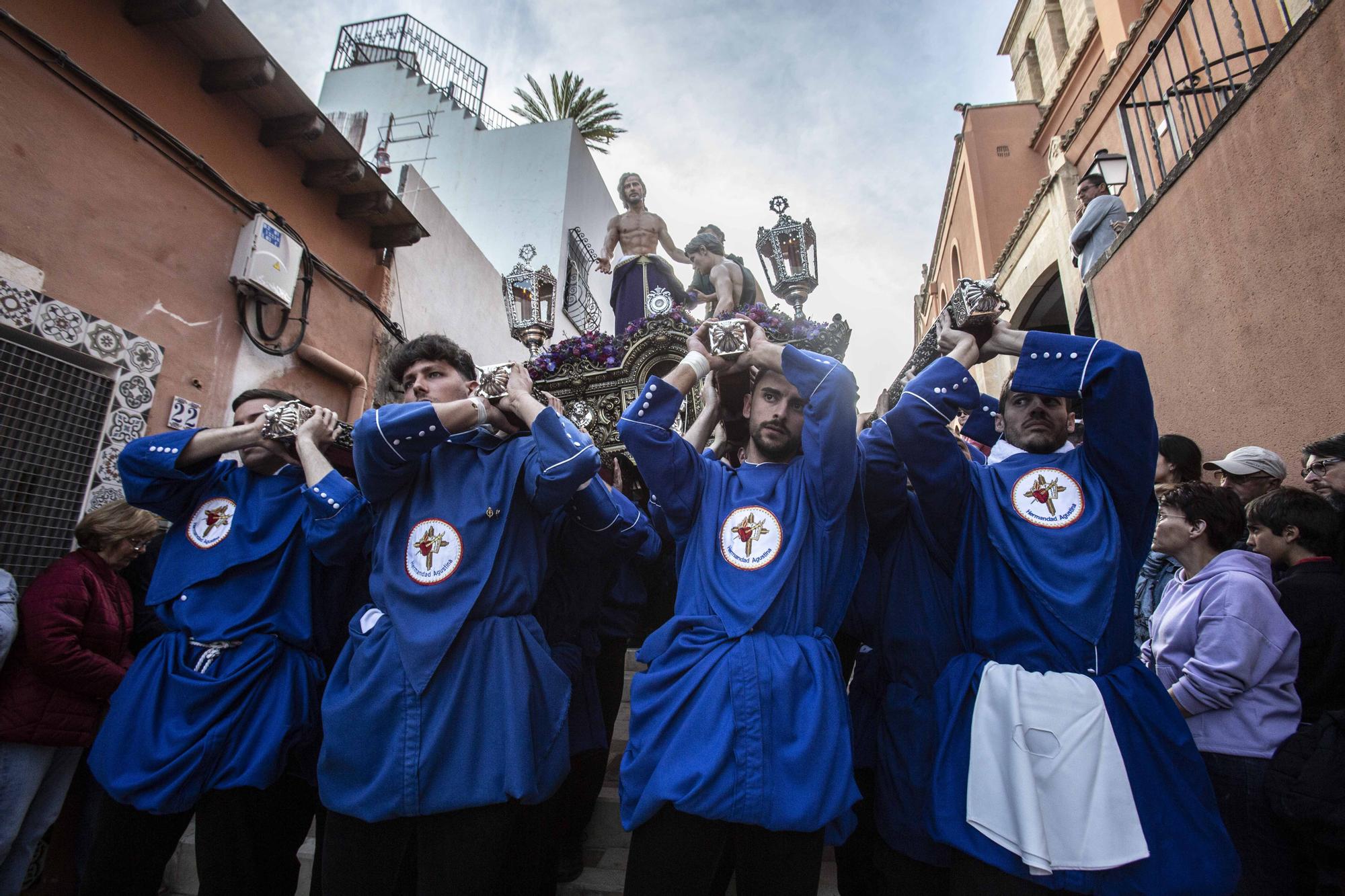 Hermandad Agustina procesiona el Lunes Santo por las calles del casco antiguo