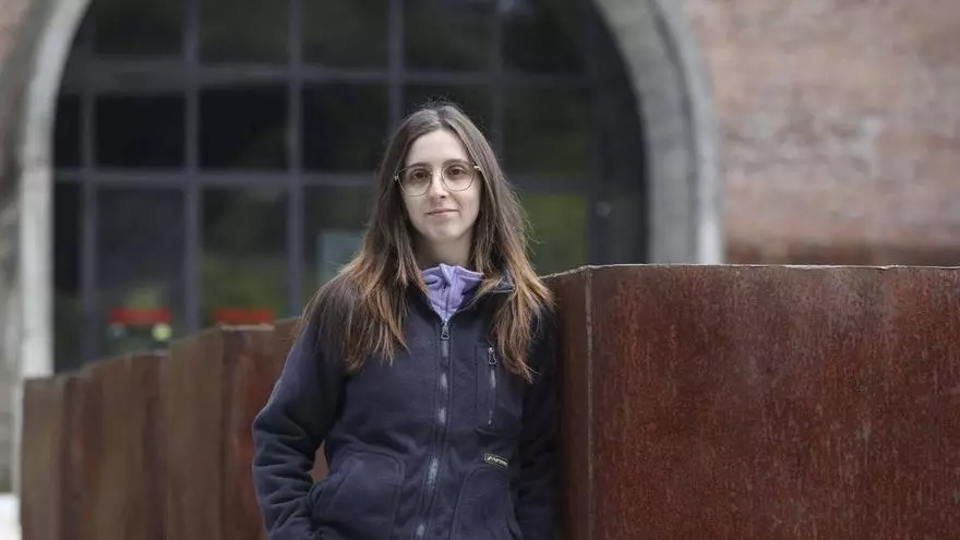 Nerea Rodelgo, guía en el Museo de la Minería y la Industria de Asturias: "Detrás de la maquinaria y los castilletes, hay muchas historias que contar y conocer"