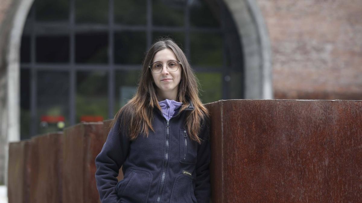 Nerea Rodelgo, guía en el Museo de la Minería y la Industria de Asturias: "Detrás de la maquinaria y los castilletes, hay muchas historias que contar y conocer"