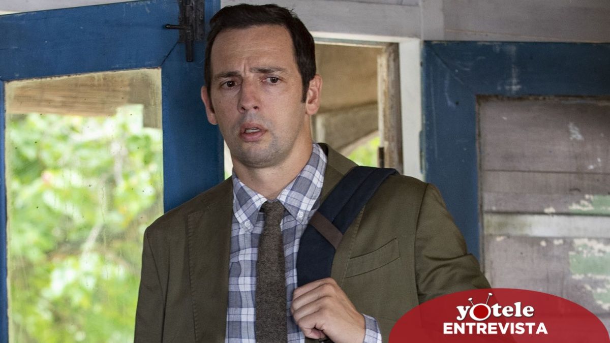 Ralf Little interpretando a Neville Parker en 'Crimen en el paraíso'