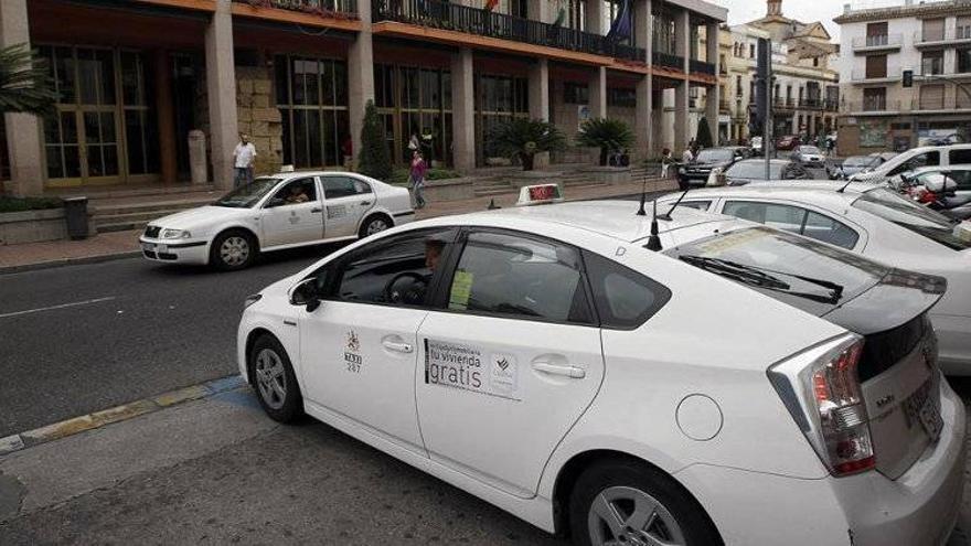 El cobro desde que se llama al taxi se mantiene