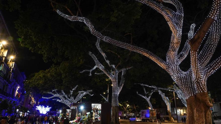 Un final de puente muy concurrido en el Centro