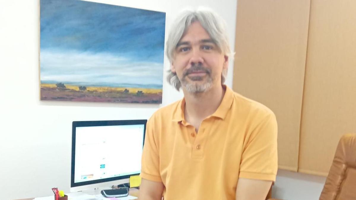 Jesús Sánchez, decano de la Facultad de Educación y Psicología de la UEx.
