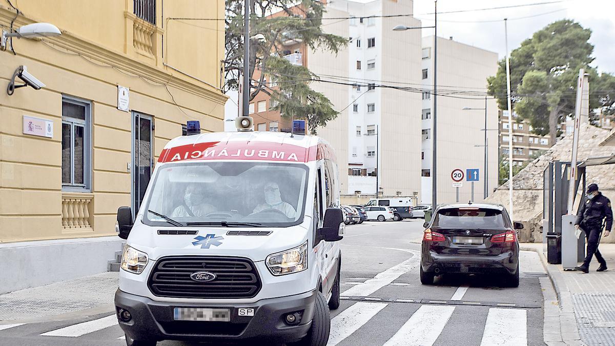 Los sanitarios desplazados al lugar no pudieron hacer nada para salvar la vida de la pequeña.